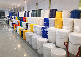 日本操屁眼小说吉安容器一楼涂料桶、机油桶展区